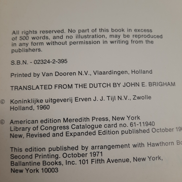 1971 THE GRAPHIC WORK OF MC ESCHER Artist Illusion Staircase Pattern Math Book - Picture 9 of 9